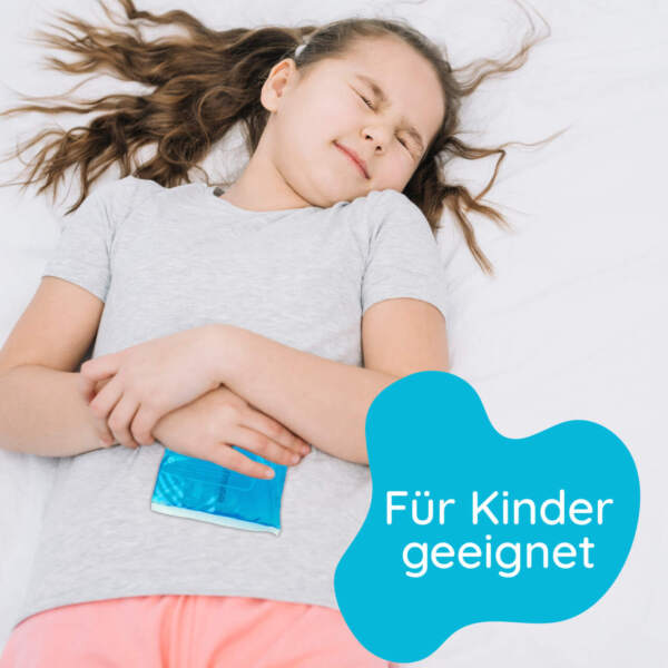 kind mit bauchschmerzeen legt sich die wärmekompresse auf den bauch