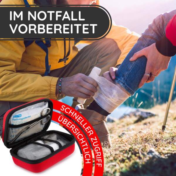 man verbindet mit einer binde einen fuß